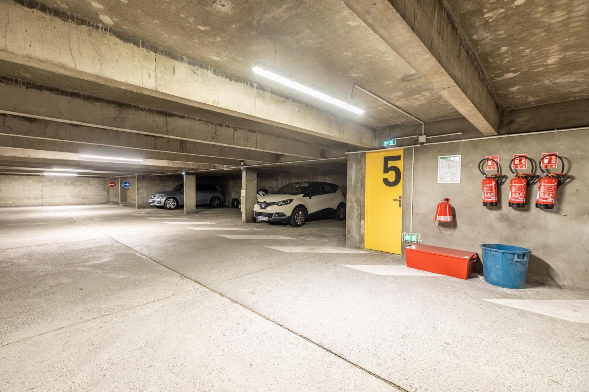 *Cocoon Area* Confort & Parking Clermont-Ferrand Luaran gambar